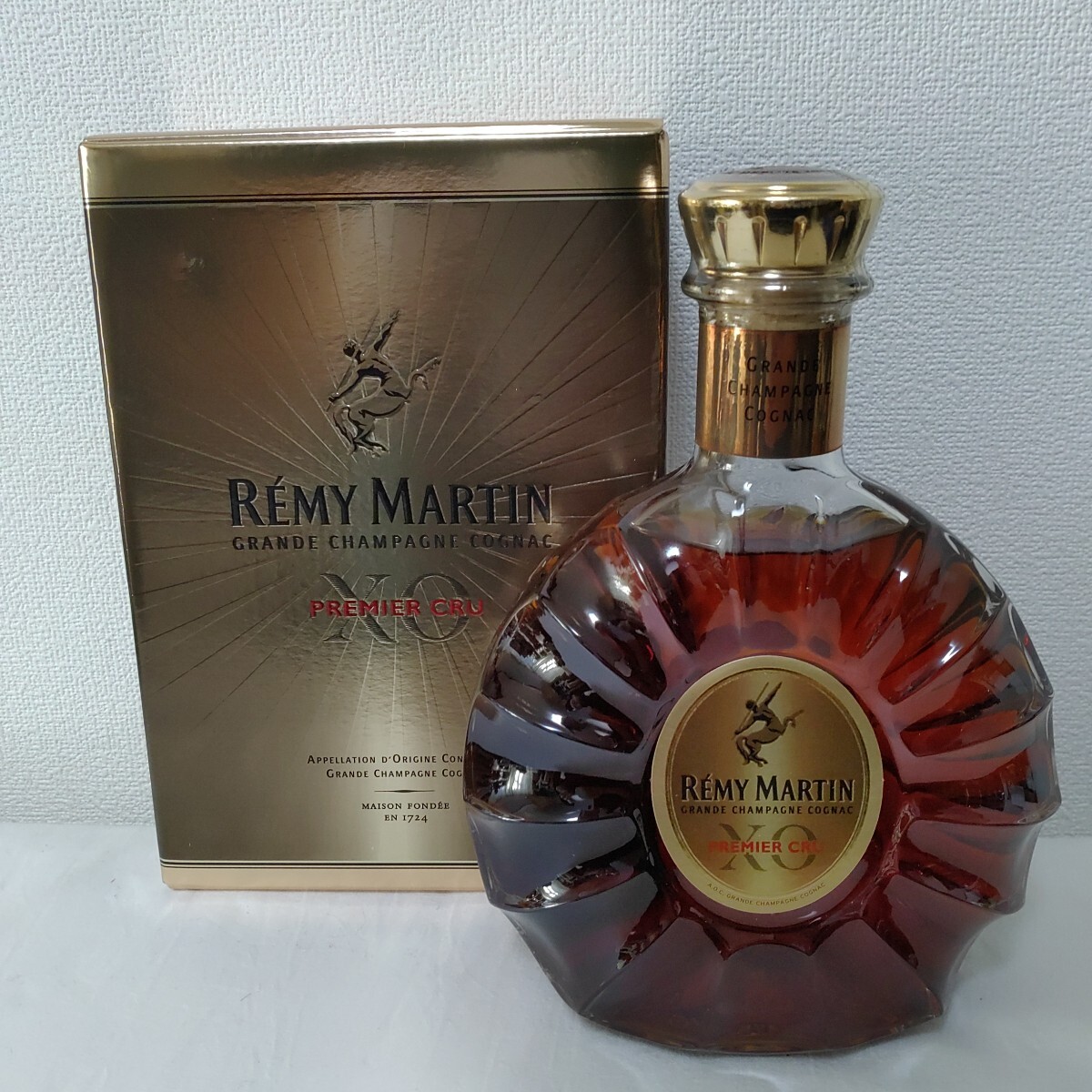【未開栓】箱入り REMY MARTIN レミーマルタン XO PREMIER CRU プルミエ クリュ コニャック ブランデー 700ml 40% 1107-G4-TA11拍卖