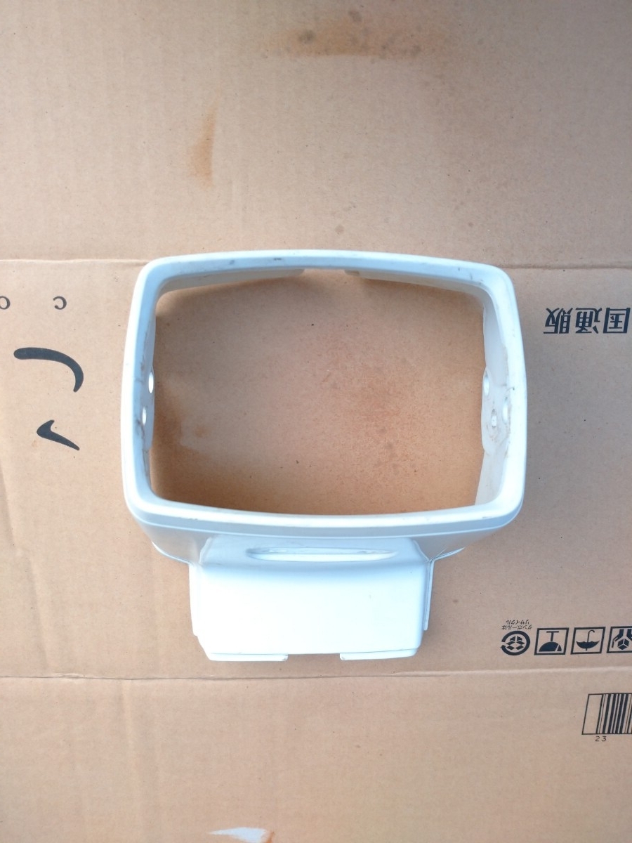 【中古品】シャリー/角目ヘッドライト カバー /ホワイト/純正品!/擦り傷,汚れあり! 拍卖