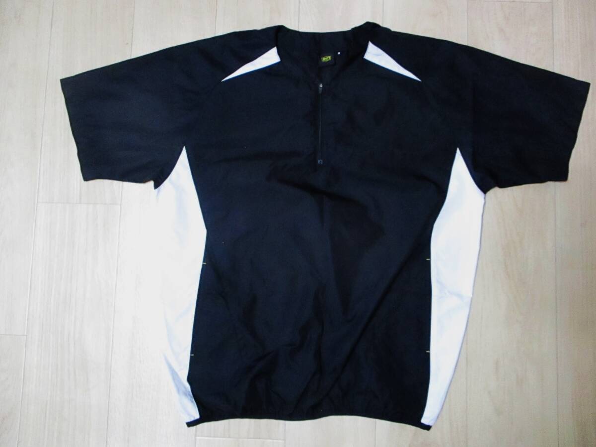 美品・ZETT・ハーフジップ半袖ウインドピステ・黒×白色・サイズO・身長180㎝拍卖