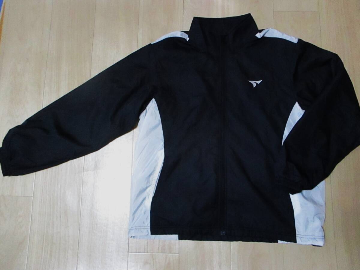 美品・ツアーステージ・冬用裏地ウインドジャケット・黒×白色・サイズL拍卖