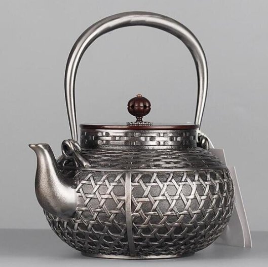 セレブ好物★新品★南部鉄器 砂鉄製 鉄瓶 大容量鉄壺 コーティングなし 手作り純鉄 やかんを沸かす お茶の道具拍卖