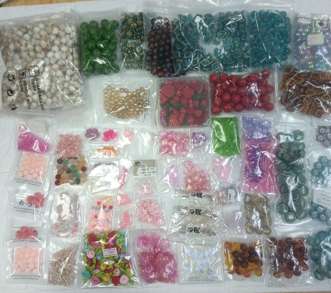 100円〜 6 ビーズ★カボション 果物 花弁 色々な種類 まとめてセット拍卖