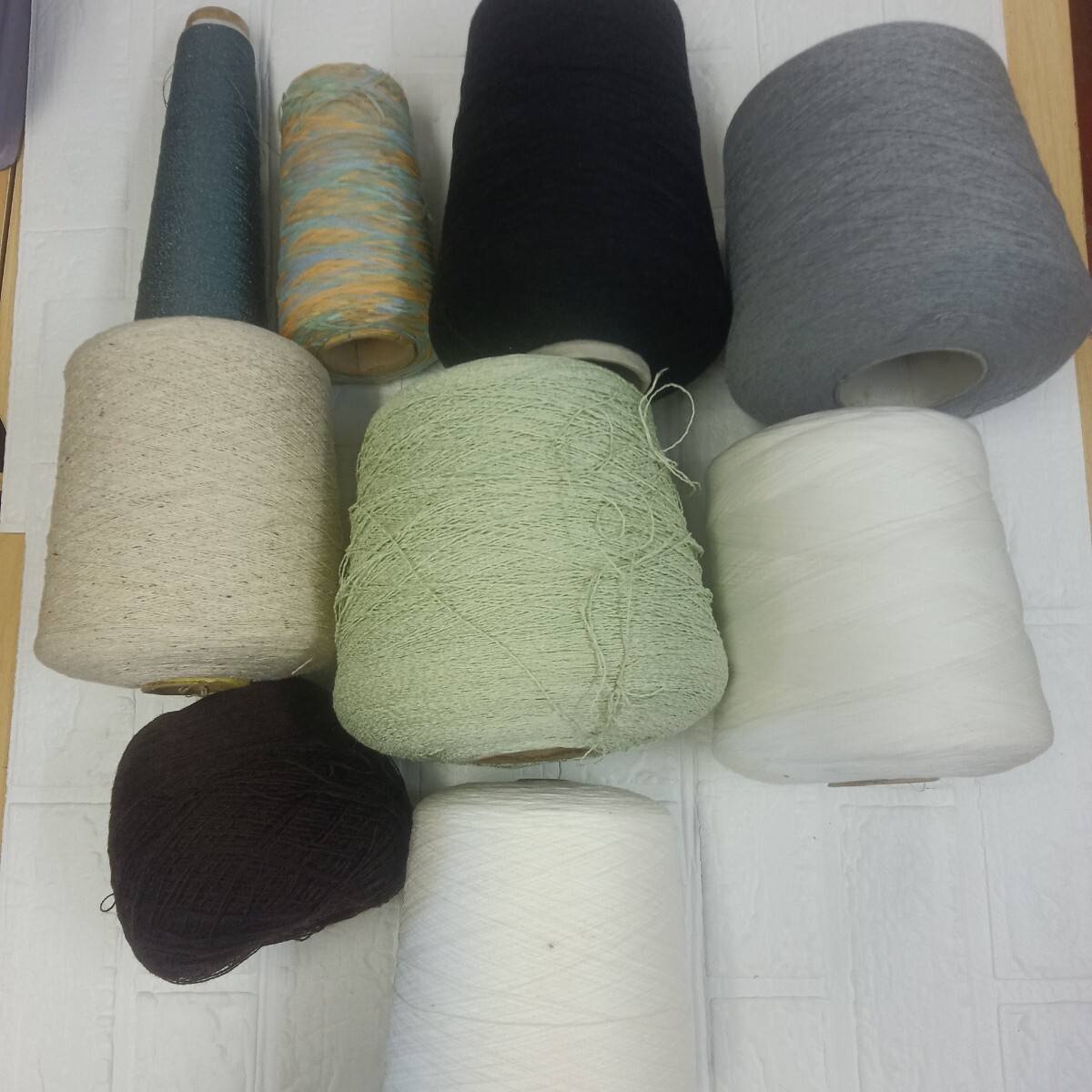 100円〜 毛糸 手芸材料 編み物■コーン巻き毛糸 まとめてセット拍卖