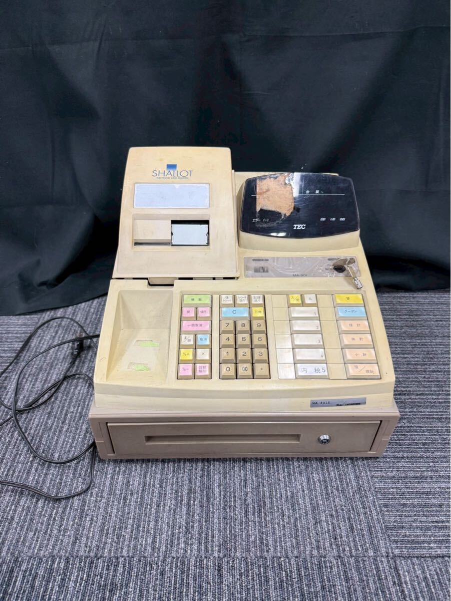 ② 横田 11月 No.140 TEC 東芝 電子 レジスター MA-301 店舗用品 経年劣化変色 テープ貼付あり 鍵付き 通電不可 ジャンク拍卖