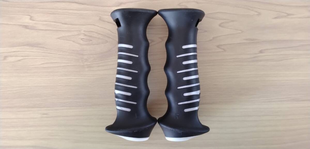 シナノストック用グリップ φ14.3mm PG-44W(2個1組)(未使用)拍卖