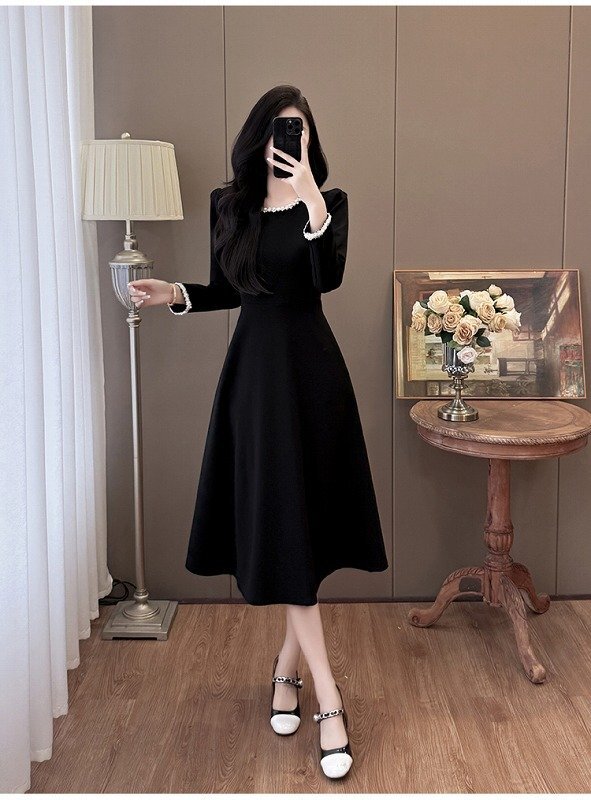 長袖ワンピース フリル 切り替え スリム 着痩せ 4L ブラック拍卖