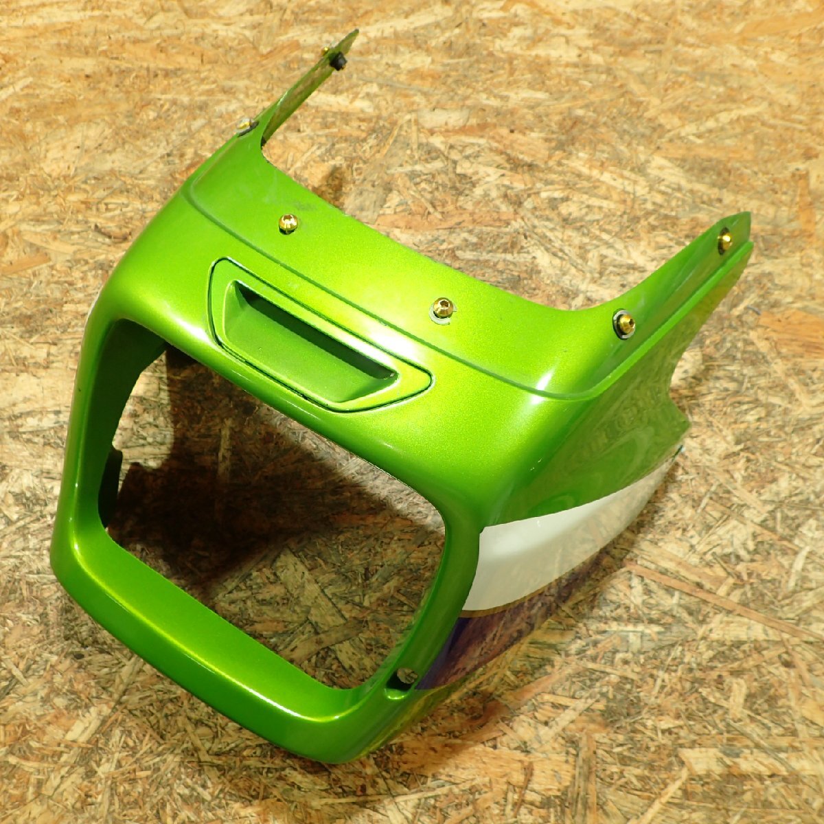 【送料Mサイズ】Kawasaki JKAZR9A151A002** ZRX1200R ビキニカウル ジャンク 検.( ZRT20A 202511 3 聖5拍卖