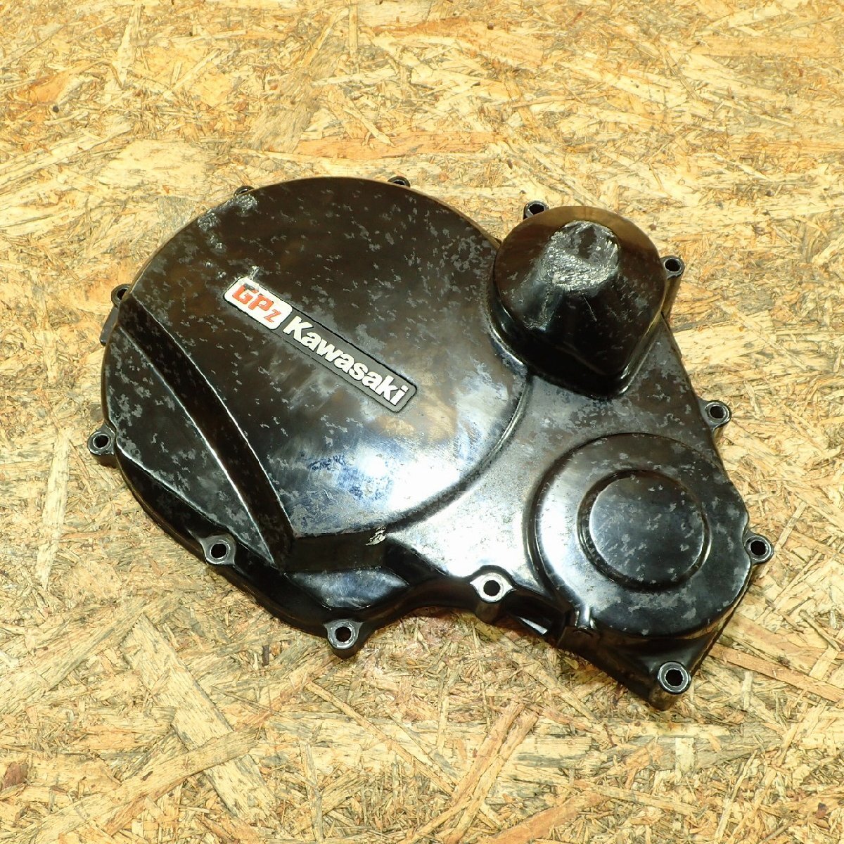 【送料Mサイズ】Kawasaki ZX900A-0922** GPZ900R クラッチカバー 検.( A14? 202511 9 無3拍卖