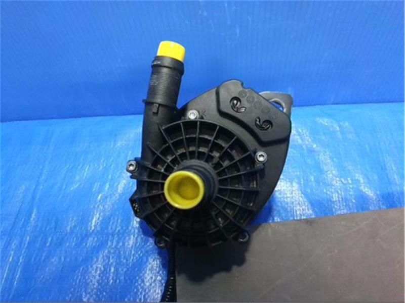 日産 純正 セレナ 《 GFC28 》 ウォーターポンプ P91400-25010491拍卖