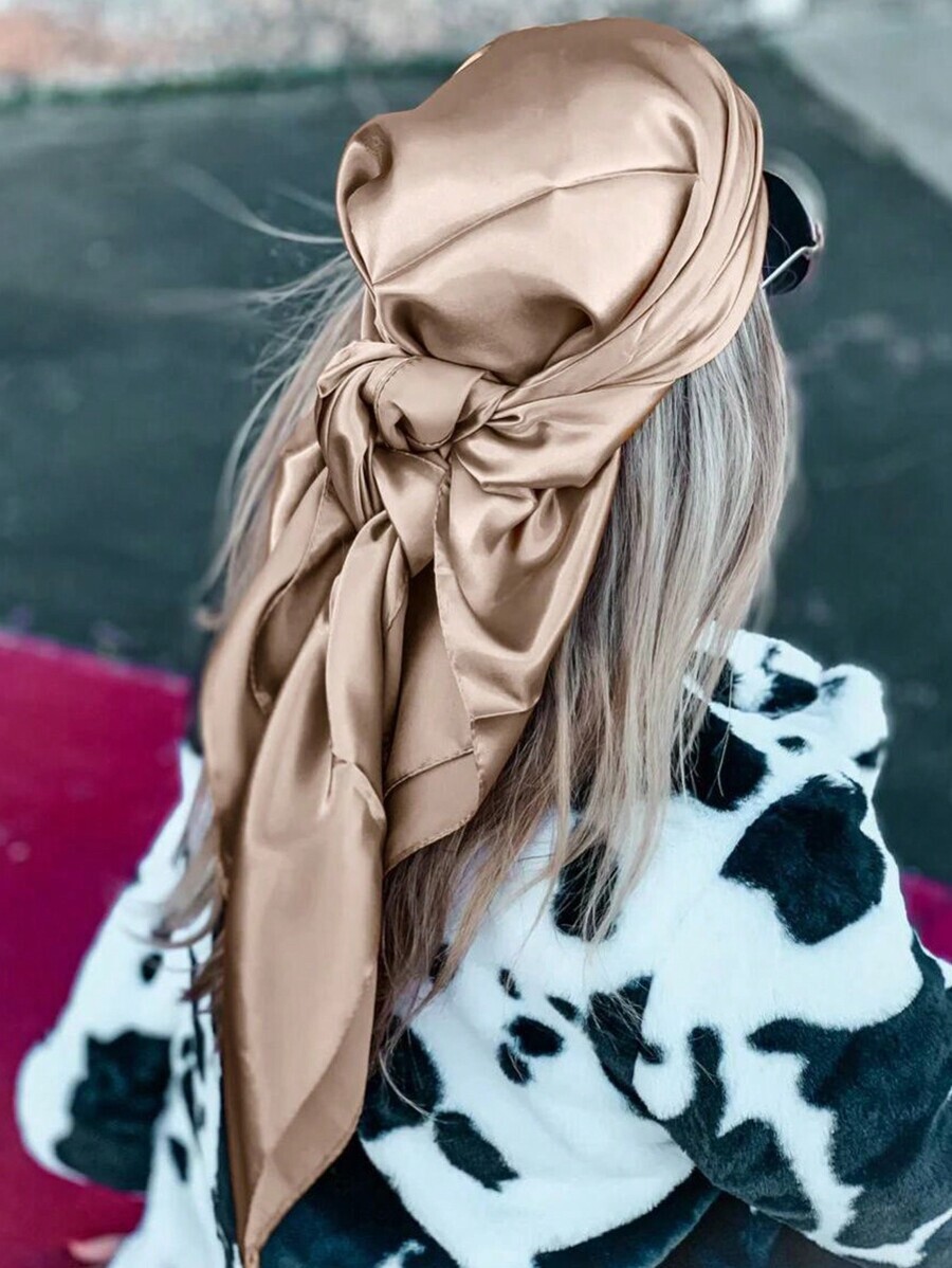 アクセサリー レディース スカーフ 1枚 ファッションサテン スカーフ、野外音楽祭で使えるバーサタイルなカップル用スカーフ拍卖