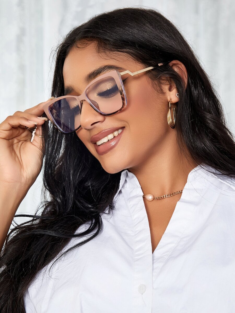 アクセサリー レディース アイアクセサリー セット 1組 猫目型プラスチックフレームファッションクリアレンズ眼鏡、パソコン、ゲーミ拍卖