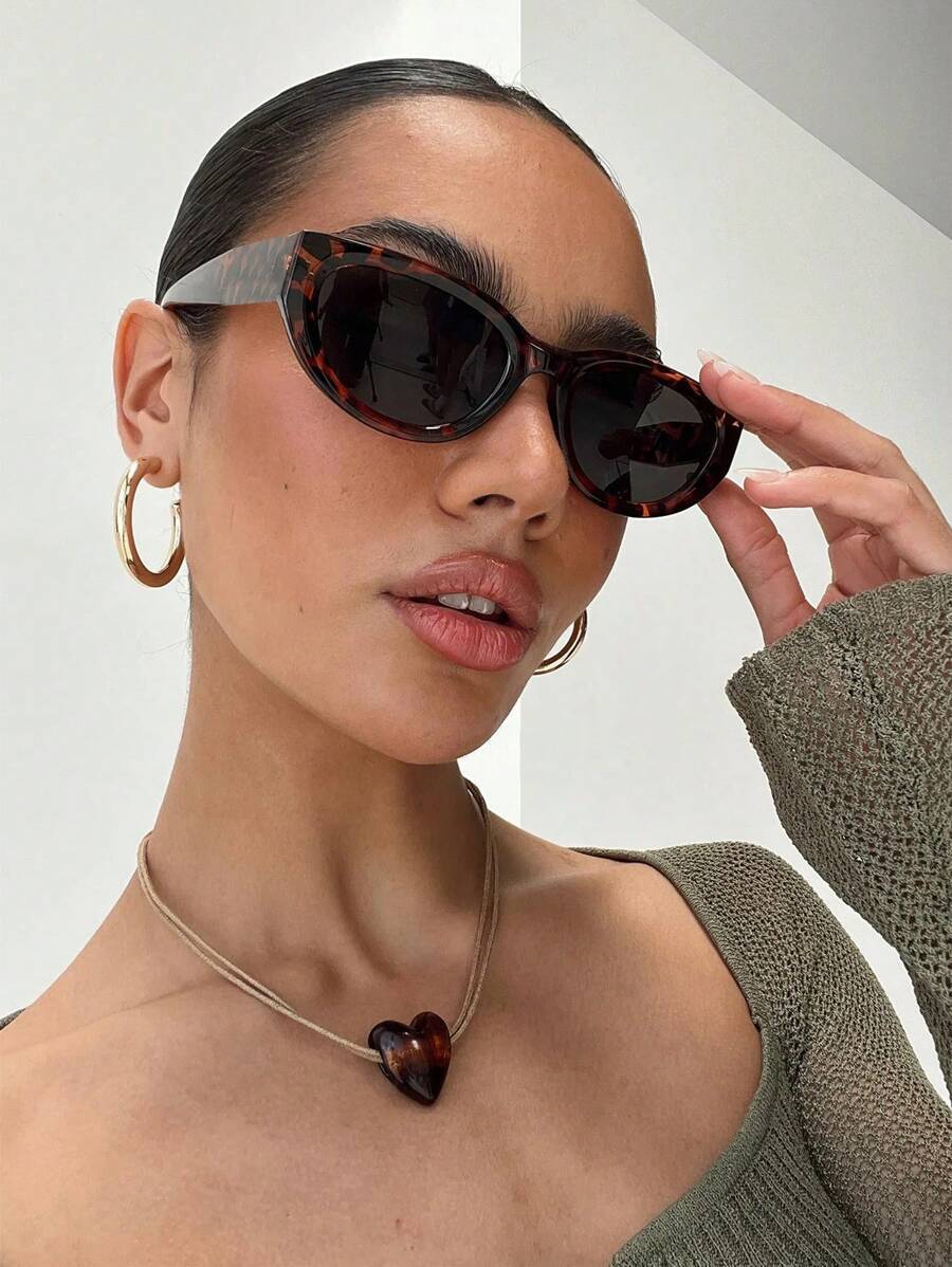 アクセサリー レディース アイアクセサリー 1個 ヨーロッパ&アメリカンファッション クラシックカジュアル オーバル小型フレームフ拍卖