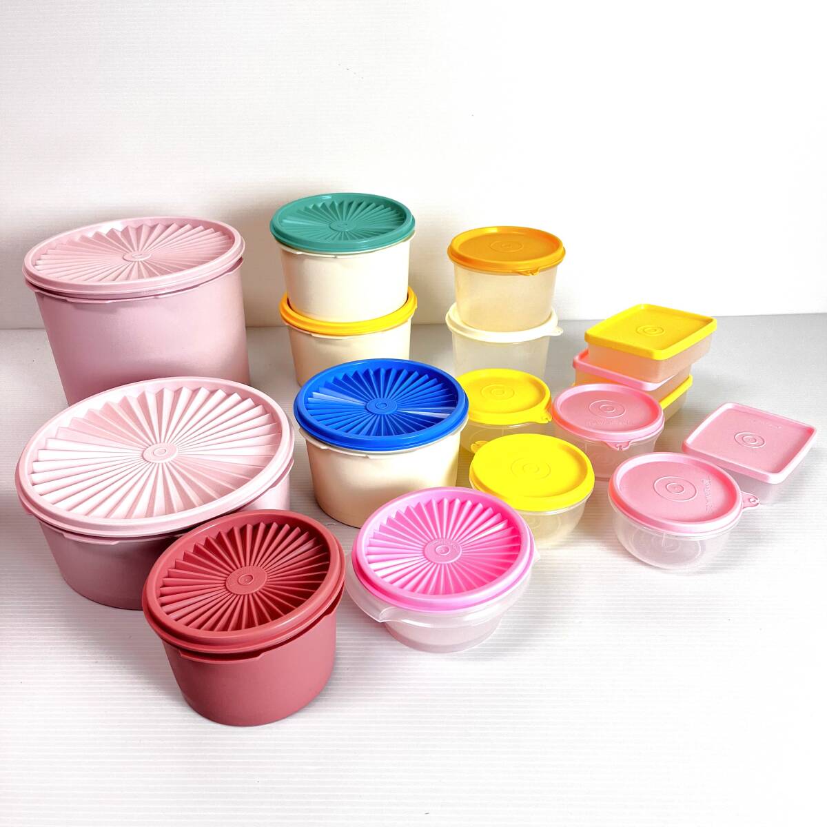 新品17点◆タッパーウェア【ラウンドキャニスター/ミディデコレーター/ピッコロボール/ミニケース/ジュビリー】未使用 保存 密閉容器拍卖