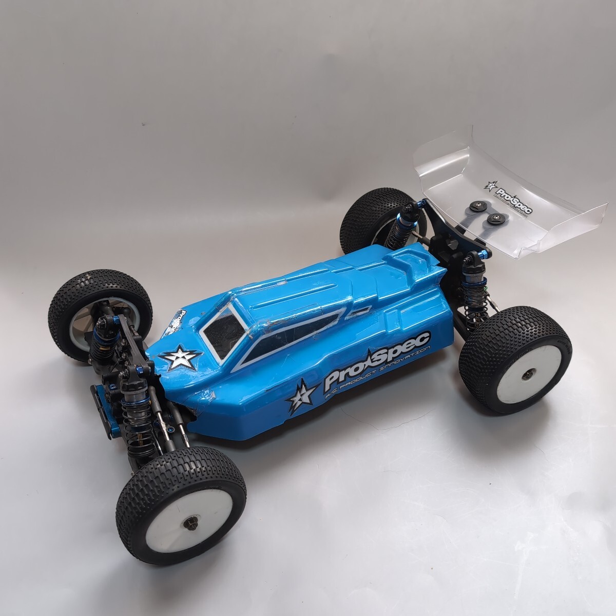 アソシエイテッド RC10 B64D 4WD バギー 中古 本体拍卖
