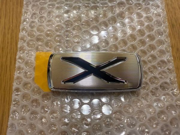 在庫希少!【未使用 トヨタ 純正】カローラフィールダーハイブリッド バックドアネームプレートNO.4 X エンブレム拍卖