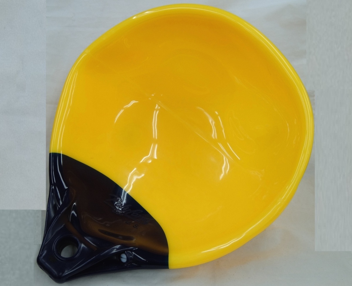 A-2フェンダー サイズ/直径36.8cm×長さ49.5cm イエロー セール Polyform拍卖