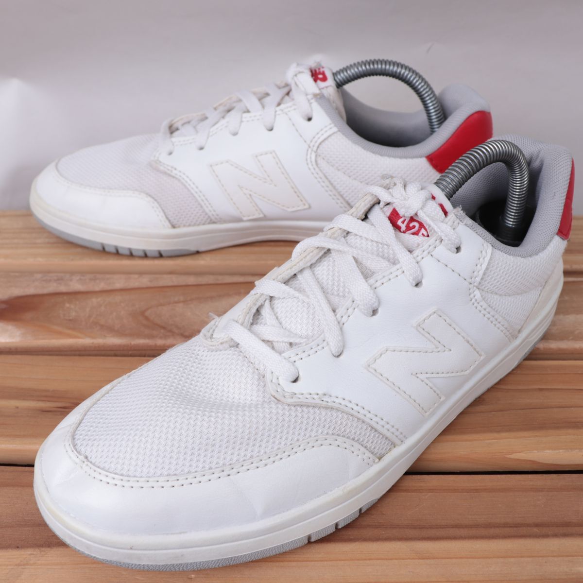 z3047【425】ニューバランス US8 26.0cm/白 ホワイト 赤 newbalance メンズ スニーカー 中古拍卖