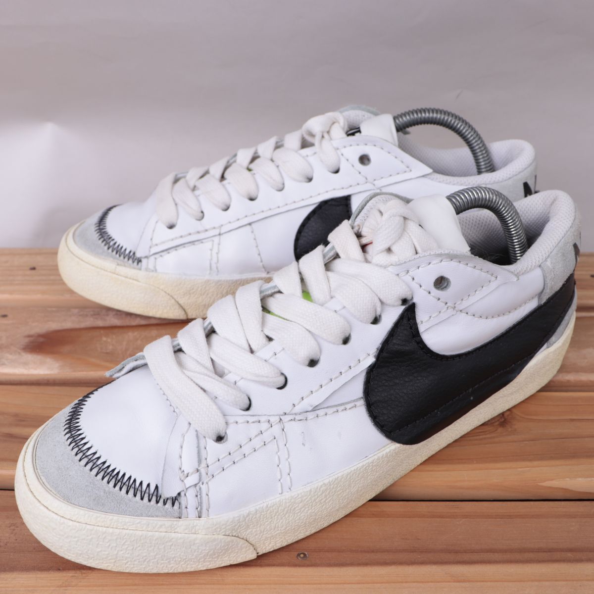 z3100 ナイキ ブレーザー ロー ジャンボ US8 26cm/白 ホワイト 黒 ブラック NIKE Blazer Low Jumbo ブレザー メンズ スニーカー 中古拍卖