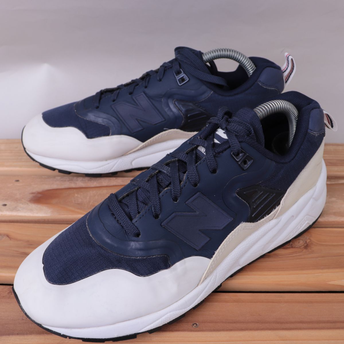 z3146【580】ニューバランス US7 25.0cm/紺 ネイビー 白 ホワイト ベージュ newbalance メンズ ユニセックス スニーカー 中古拍卖