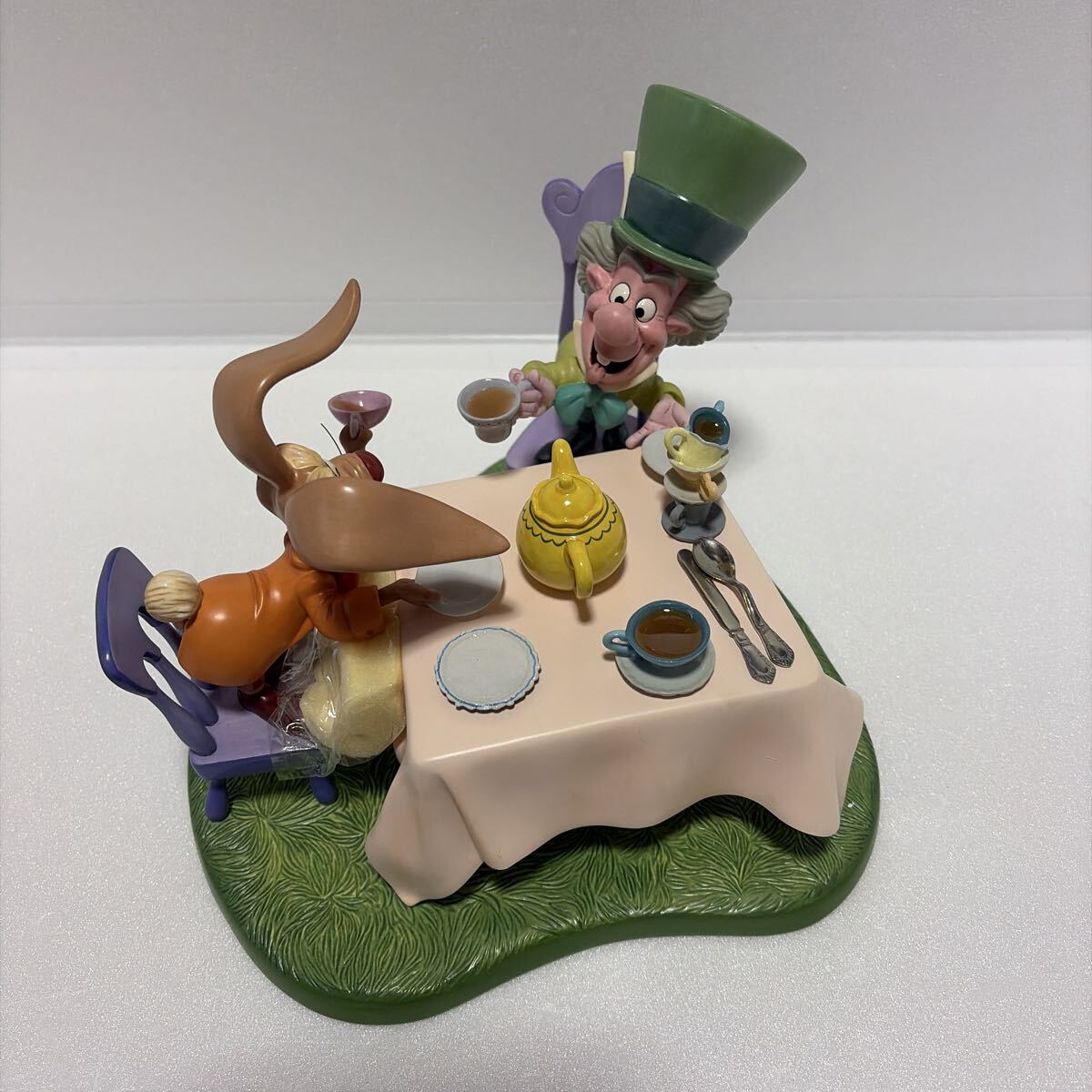 超レア wdcc 不思議の国のアリス マッドハッター&マーチヘアティーパーティー拍卖