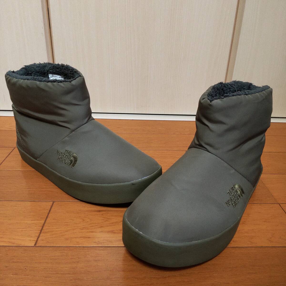美品即決 THE NORTH FACE ノースフェイス 防寒ブーツ スノーブーツ 24.5cm〜25cm ユニセックス男女兼用 カーキ拍卖