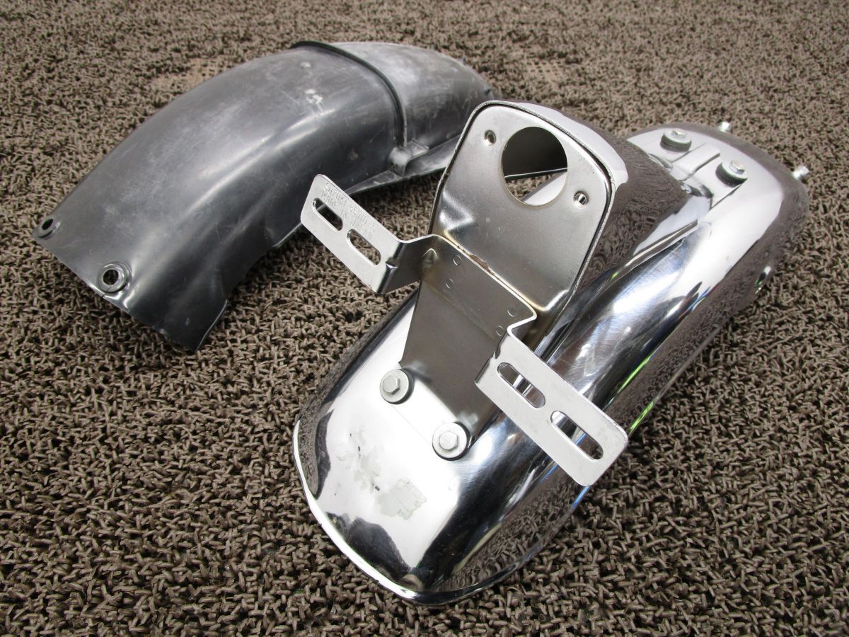 GT750 リアフェンダー インナーフェンダー □A7975!GT750 スズキ 【 GT750 】 キャブ車拍卖