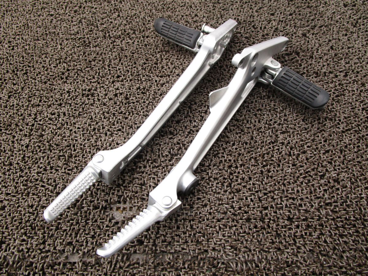 CB400SF ステップ ステー 左右 ▲A8226!メイン タンデム NC31 ホンダ 【 NC23E 】 キャブ車 動画有 スーパーフォア SUPER FOUR拍卖