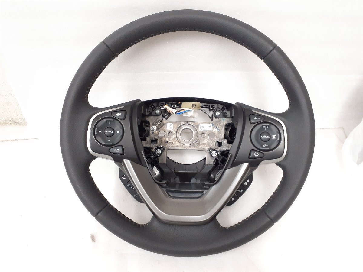 【 HONDA フリードプラス GB8 】 ホンダ純正 レザーステアリングハンドル ※DAA-GB8 より取り外し拍卖