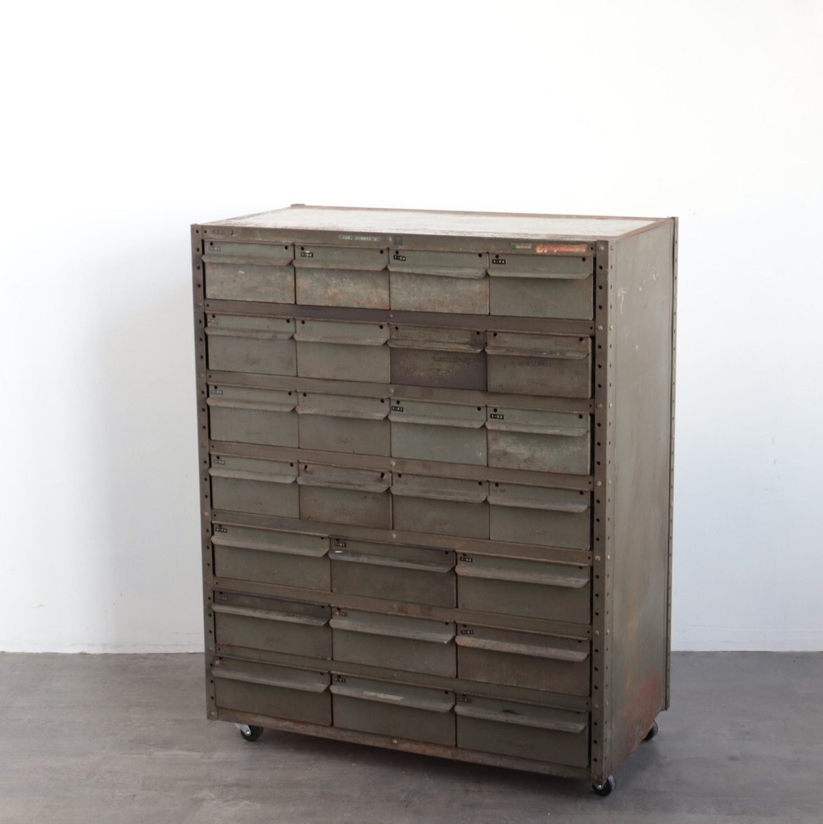 #4015 アメリカ ヴィンテージ 40s-50s【EQUIPTO】パーツキャビネット 25杯 インダストリアル 店舗什器 アンティーク ガレージ拍卖