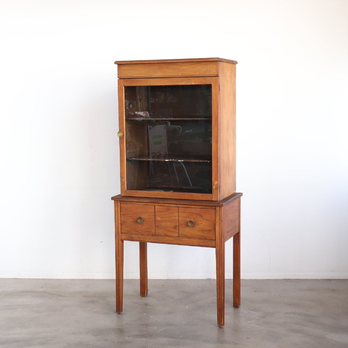 アメリカ アンティーク チャイナキャビネット / 食器棚 飾り棚 ガラスケース 店舗什器 USA キャビネット ヴィンテージ#510-100-33-77拍卖