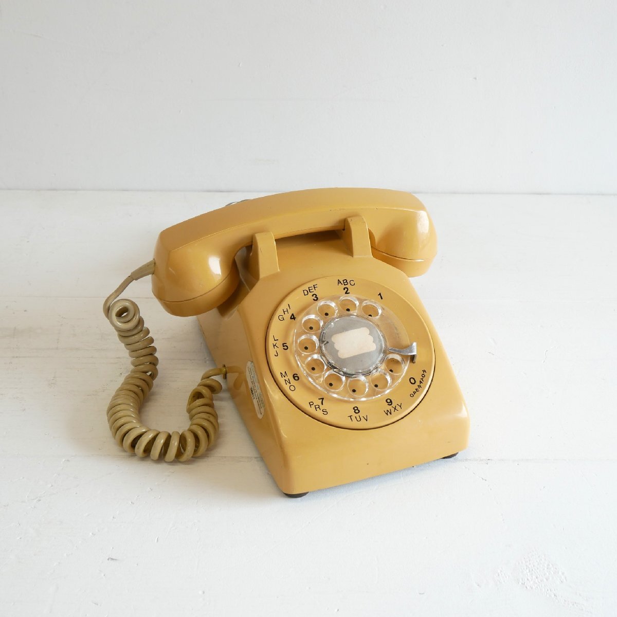 70s ダイヤル式電話機 / アメリカ ヴィンテージ イエロー ジャンク品 オフィス雑貨 #705-10-039-81拍卖
