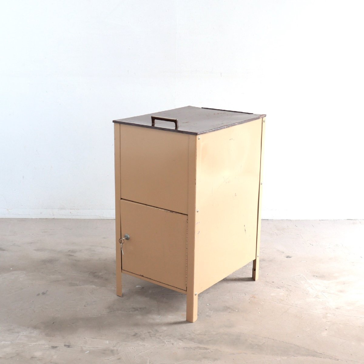 70s W.P. Johnson社製 ヴィンテージ ファイルキャビネット / アメリカ インダストリアル 店舗什器 USA ガレージ ディスプレイ #506-277-61拍卖