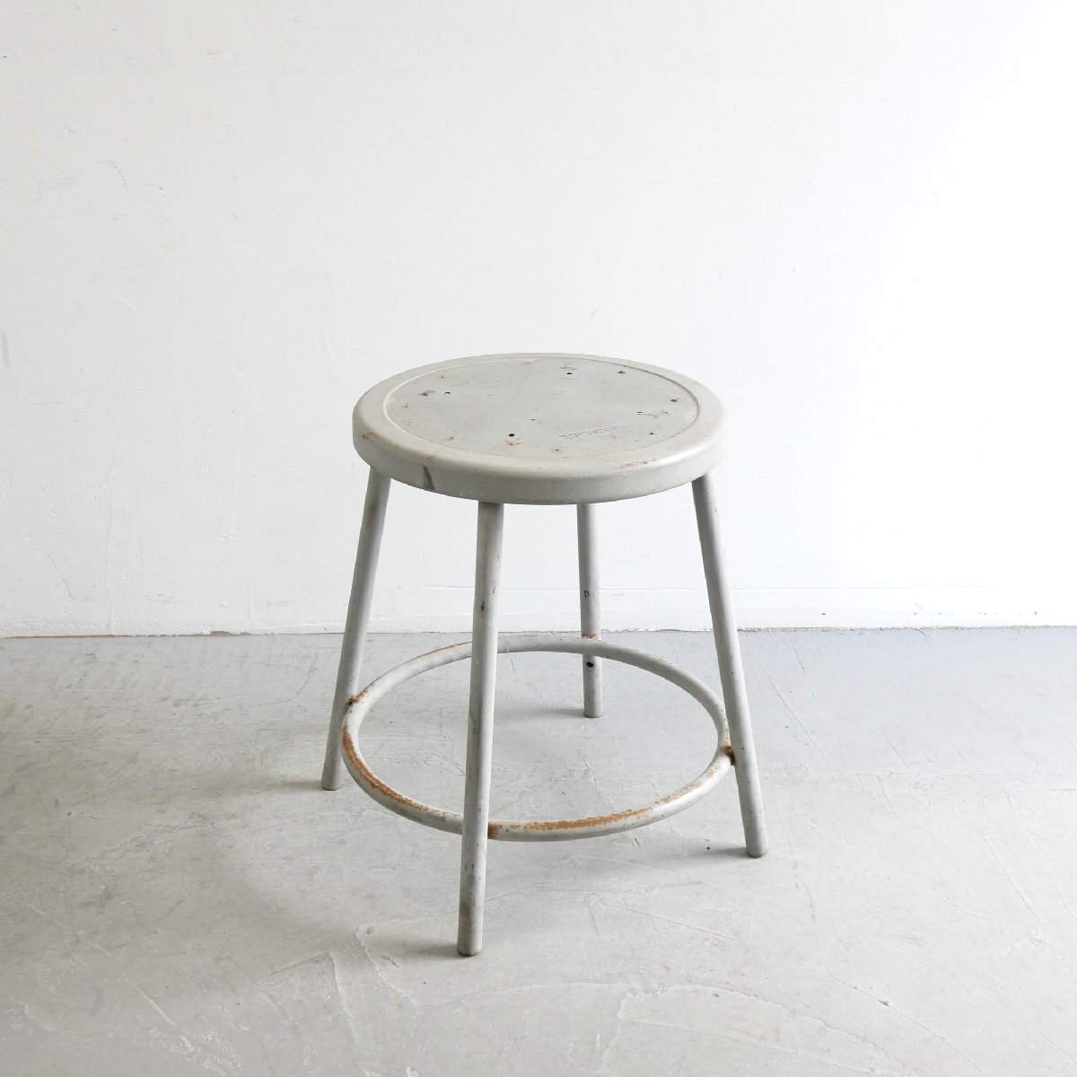 ヴィンテージ インダストリアル スツール / アメリカ ファクトリーチェア 椅子 鉄脚 店舗什器 National Public Seating #606-10-190-137拍卖