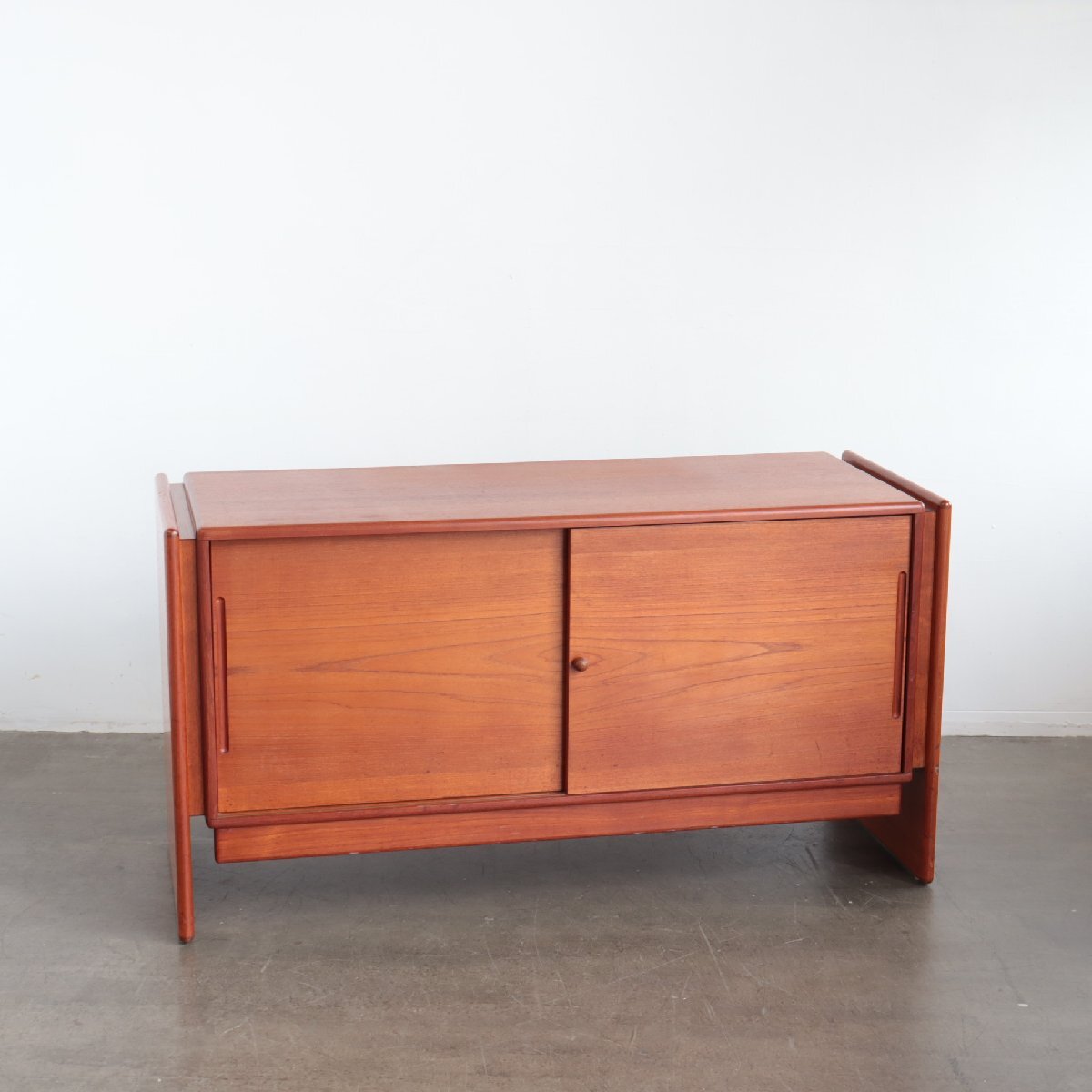 50s 60s アメリカ ミッドセンチュリー サイドボード【#4550】ヴィンテージ キャビネット チェスト 家具 収納 USA インテリア チーク拍卖
