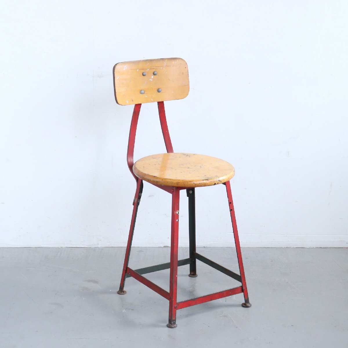 POLLARD BROS MFG INC インダストリアル スツール / アメリカ ファクトリーチェア USA WOOD 背もたれ付き メタル 椅子 鉄脚 #702-66-87-407拍卖