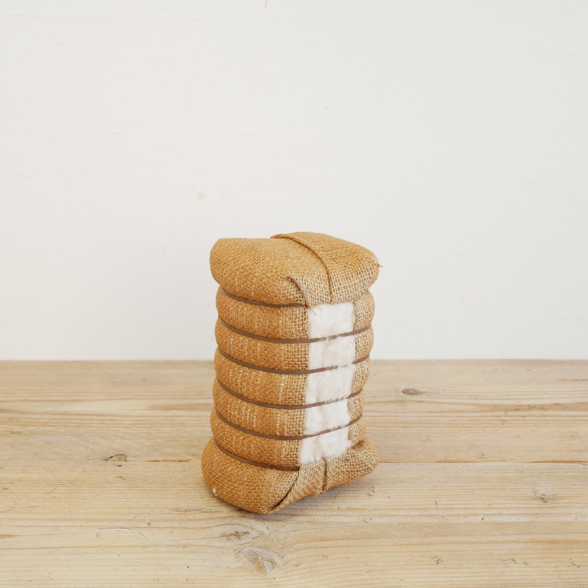 U.S.ヴィンテージ ミニチュア コットンべール / Cotton Bale アメリカ ミシシッピ 綿俵 綿花 ディスプレイ小物 #506-039-979拍卖