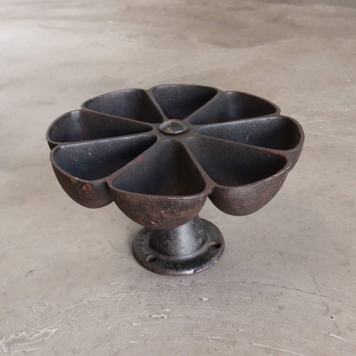 ヴィンテージ キャストアイアン ネイルカップ / アメリカ 店舗什器 アンティーク USA NAILCUP インダストリアル ディスプレイ #506-164-462拍卖