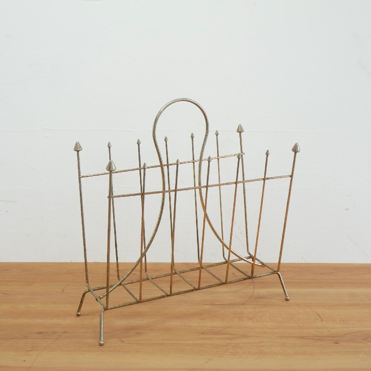 50s 60s アメリカ ヴィンテージ マガジンラック / ゴールドワイヤー ミッドセンチュリー ブックスタンド #705-10-108-380拍卖