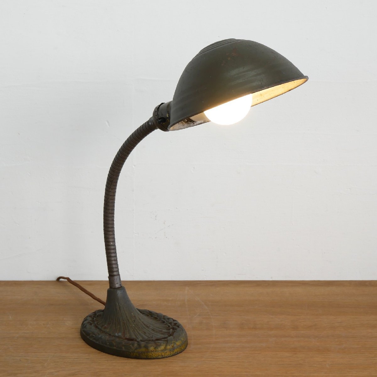 ヴィンテージ インダストリアル デスクランプ / アメリカ メタル製 グースネックアーム 工業系インテリア 照明 #705-25-036-822拍卖