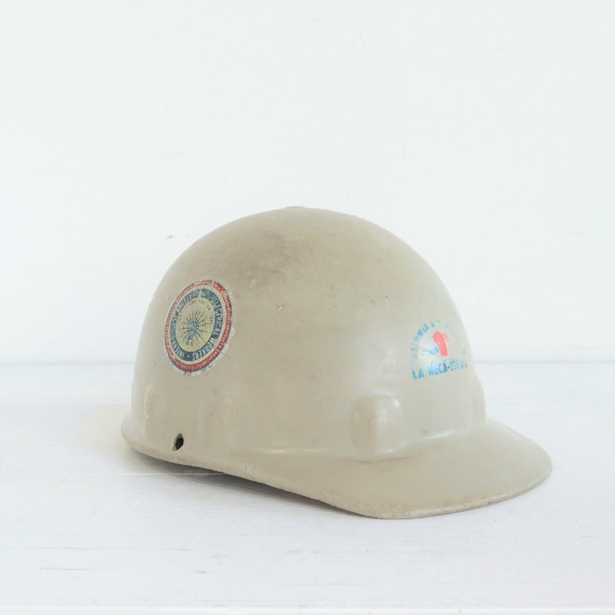 FIBRE METAL社製 ヴィンテージ ヘルメット/ディスプレイ アメリカ 小物 雑貨 作業用 ガレージ インダストリアル #502-311-567 拍卖