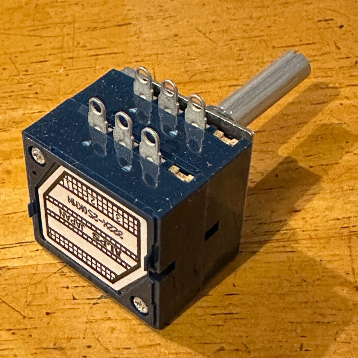 NEW アルプス ボリューム バランス 用 MN カーブ 250kΩ ステレオ コントロール アンプ 修理 オーディオ ヘッドホン 真空管 部品 交換 R1拍卖