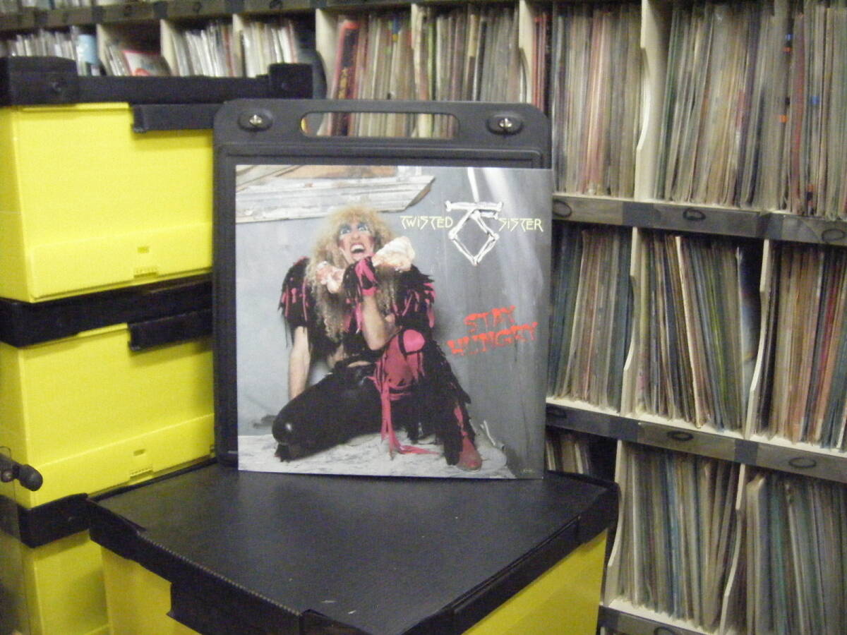 H-26 TWISTED SISTER / STAY HUNGRY 拍卖