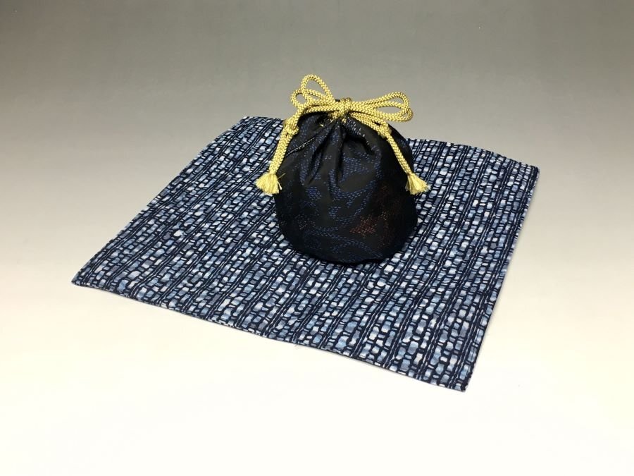 ■三和堂■ぐい呑袋(No.008) 大島紬 仕覆 正絹 一点もの 手作り リバーシブル プレゼントにも!!拍卖