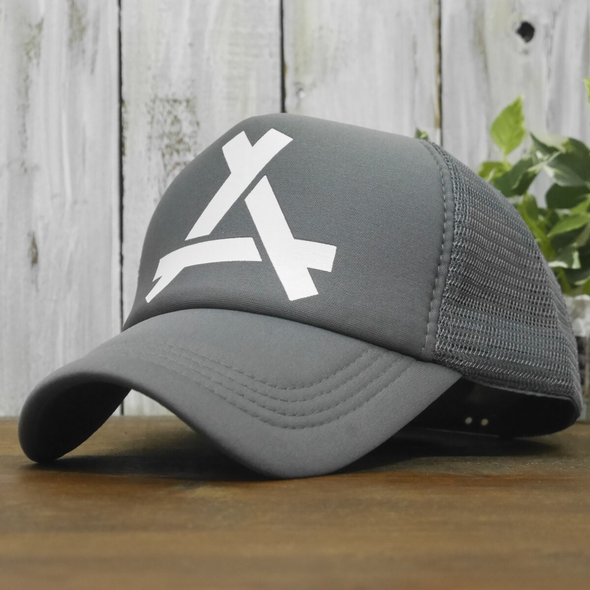 送料450円 メッシュキャップ ロゴ シンプル グレー UV対策 サイズ調整可能 男女OK メンズ レディース拍卖
