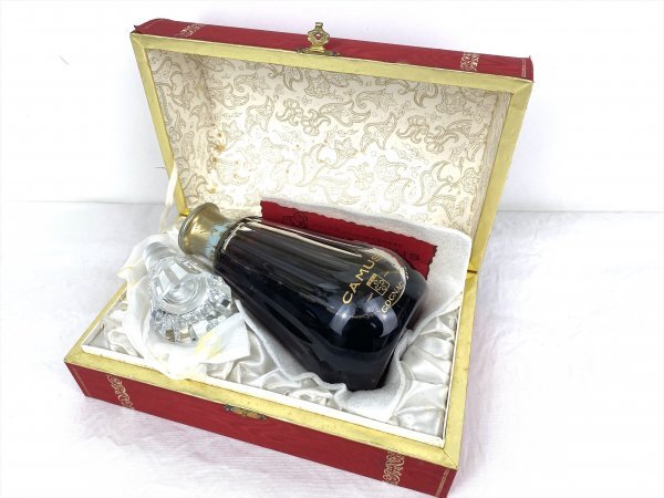 CAMUS カミュ Baccarat バカラボトル カラフェ ブランデー 替栓 箱 酒 D868拍卖