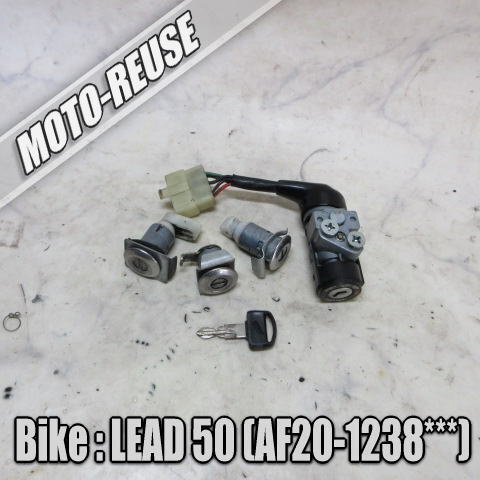 □【LEAD50 リード50 AF20 2st】純正キーセット 「Key No. A09」メインキー シートロック 給油口 インナーラック □K80369拍卖