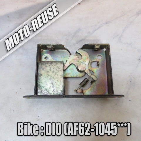 □【DIO ディオ AF62 4st】純正シートロック (レターパックプラス) □K80730拍卖