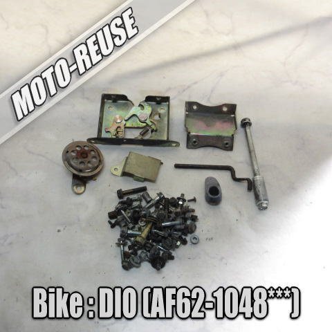 □【ディオ DIO AF62】純正ショートパーツ カウルステー シートロック アクスルシャフト ボルト □K74114拍卖