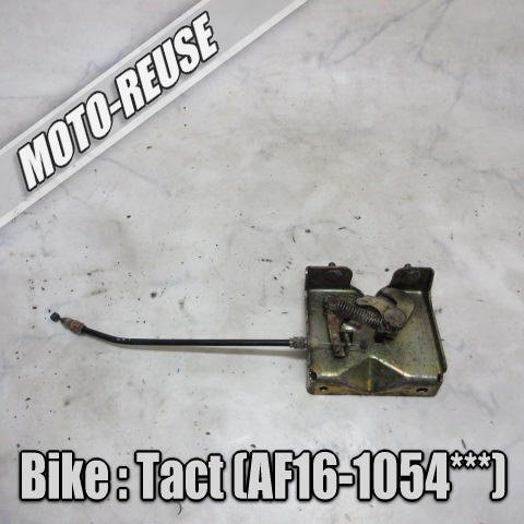 □【TACT タクト AF16 2st】純正リアカウルステー シートロック(レターパックプラス)□K76967拍卖