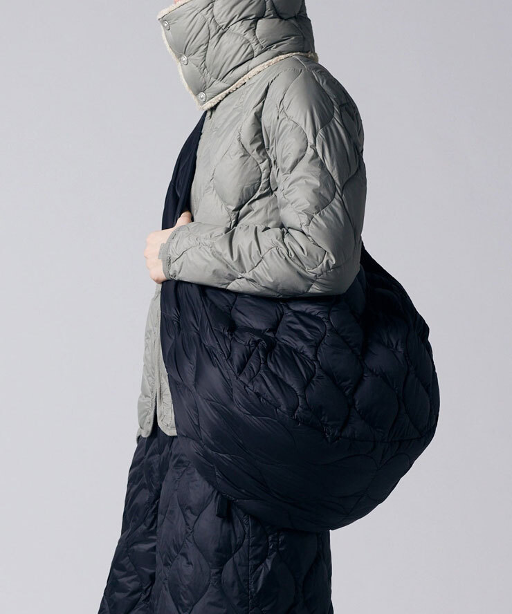 <ブラック>TAION ミリタリー バナナショルダー ダウンバッグ Lサイズ BBG02ALSML-1-L 軽量 撥水 防寒 ユニセックス拍卖